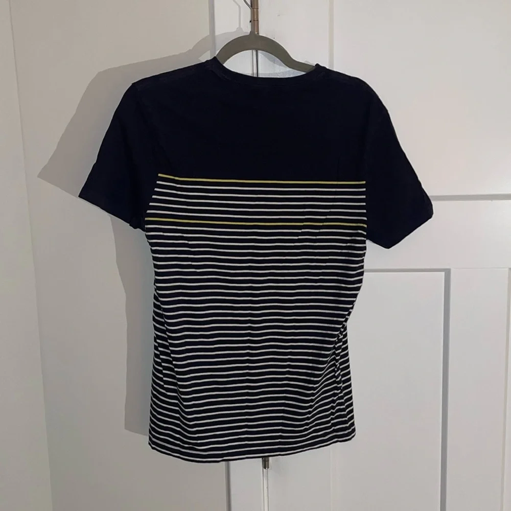 Banana Republic men’s the soft wash tee